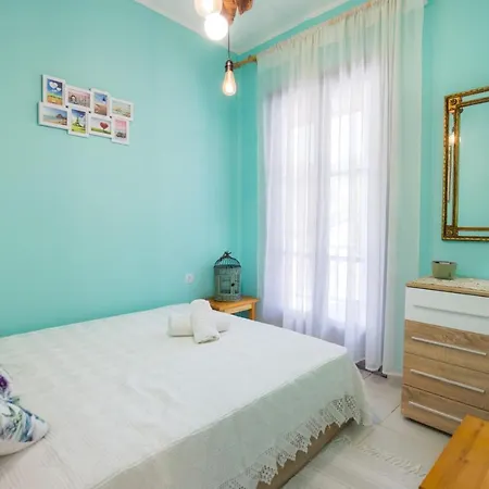 Olive Semesterbostad Astris